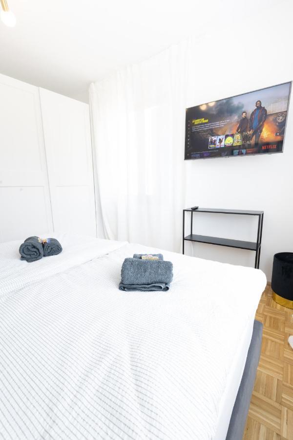 Rhein-lahn Living - Modernes Design - Balkon Mit Aussicht - Zentrale Lage Nahe Rhein Und Martinsburg Appartement